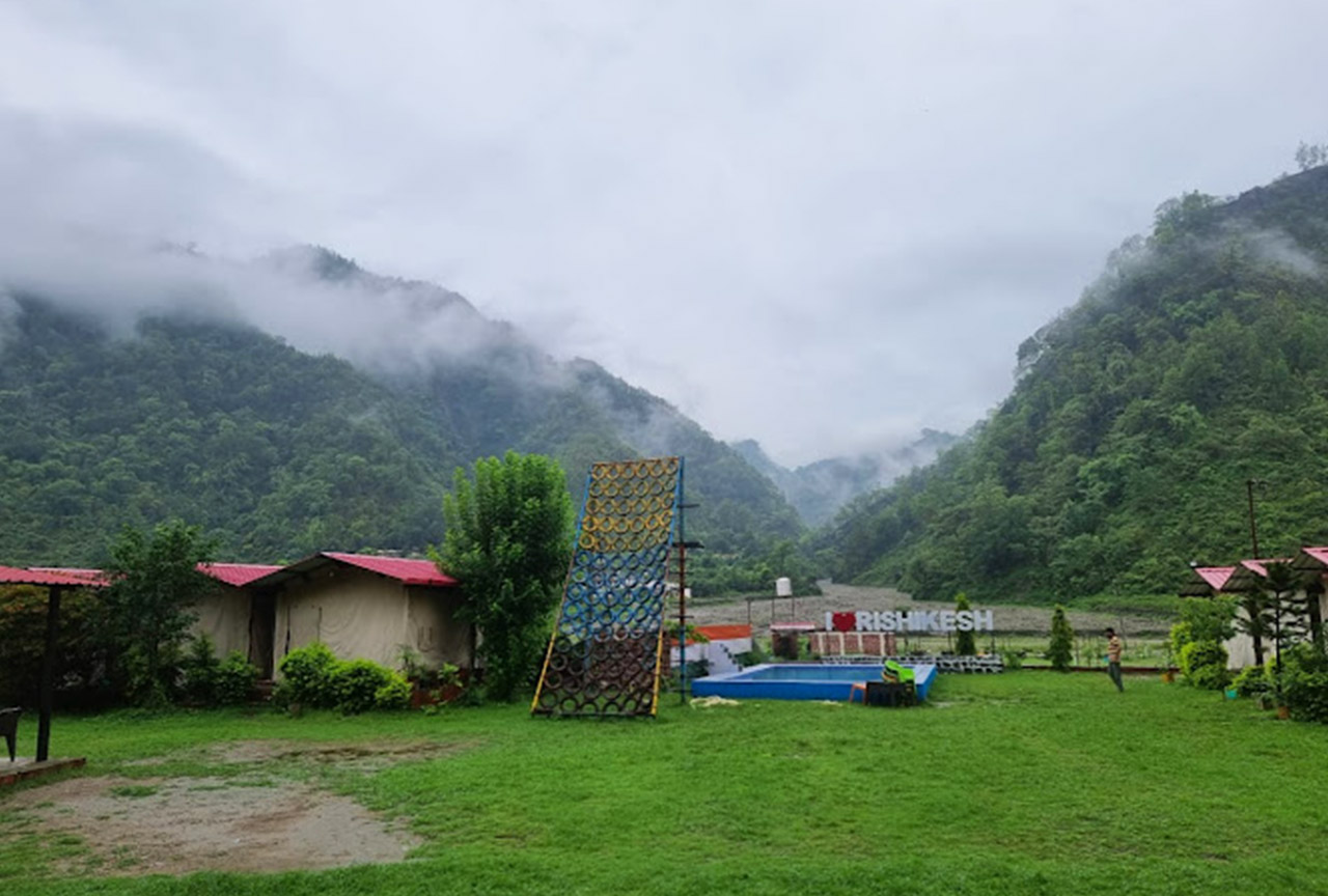 Riverside-Resort-in-Rishikesh11